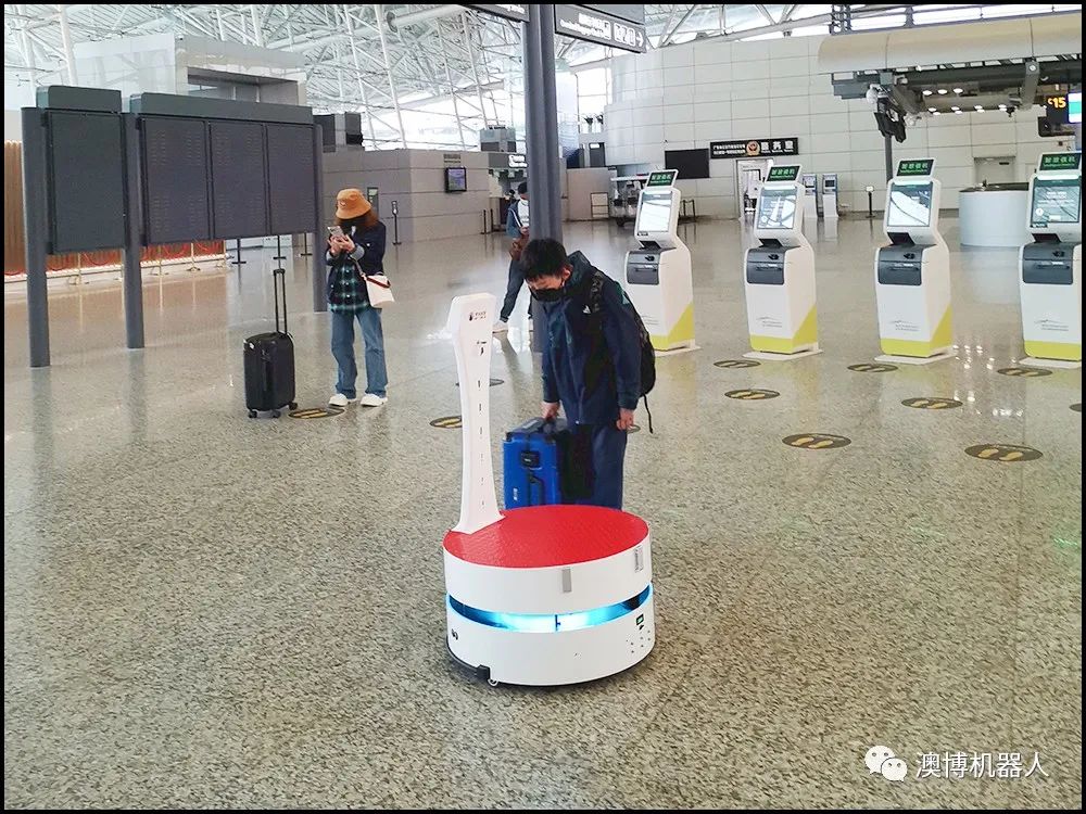 智能托运机器人